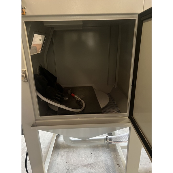 环保型手动喷砂机